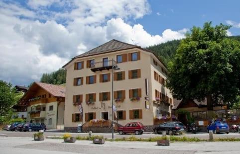 Gasthof Zum Weissen Roessl Sarentino Ngoại thất bức ảnh